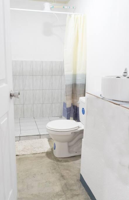 Nappo Room 2 Alajuela, Heredia,Sjo,5Min From Airport No Parking Guácima Kültér fotó